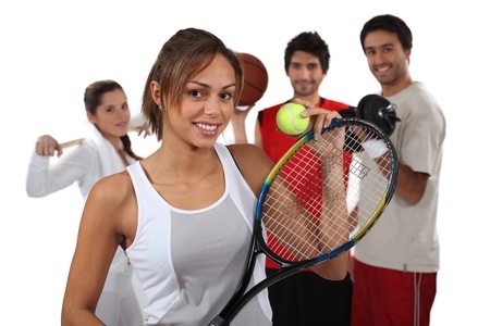 Friends enjoying sport together – connect with sports people near you